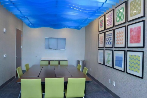 Holiday Inn Express & Suites Raleigh Airport - Brier Creek image 1
