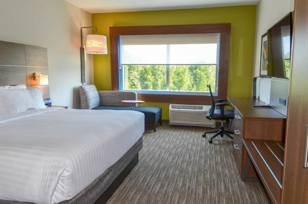 Holiday Inn Express & Suites Raleigh Airport - Brier Creek Image 21