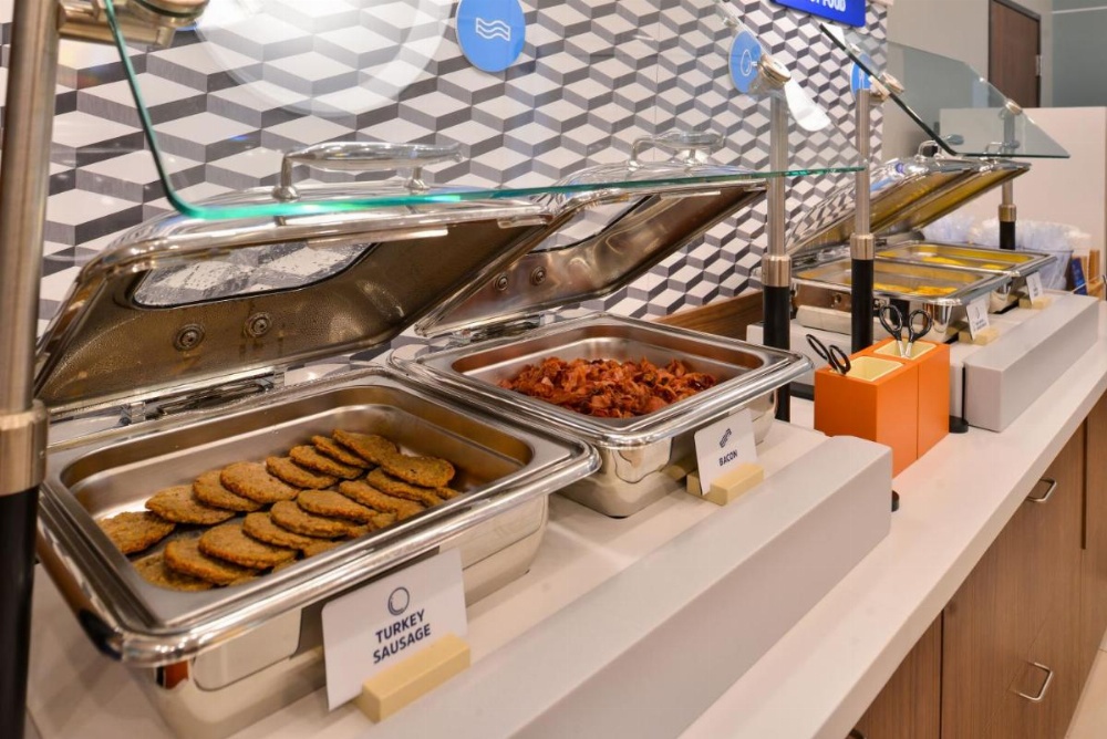 Holiday Inn Express & Suites Raleigh Airport - Brier Creek